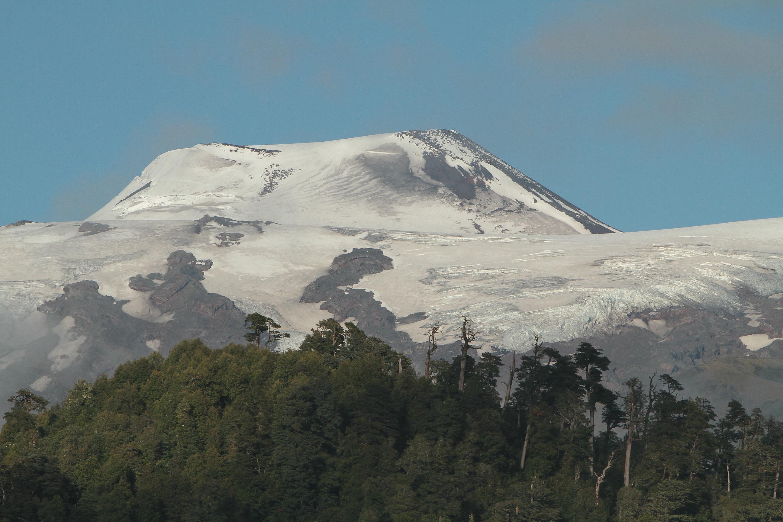 Mocho Choshuenco Volcano, Huilo Huilo